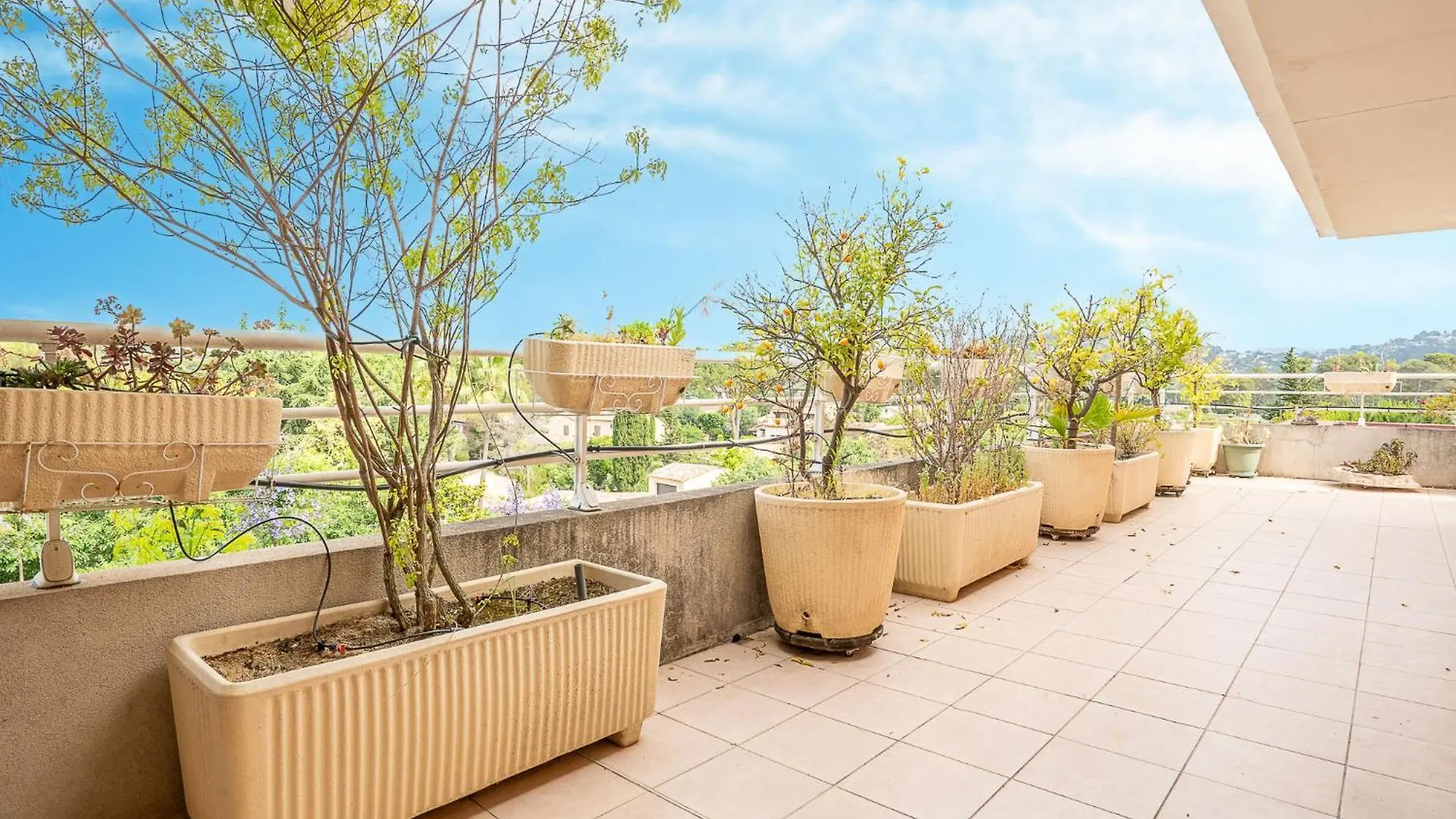 Apartment Les Cascades Du Lac By Interhome Le Cannet France