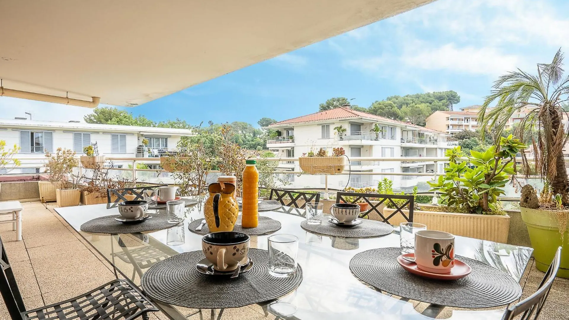 Apartment Les Cascades Du Lac By Interhome Le Cannet